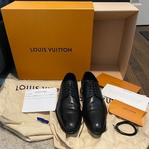 Authentic Louis Vuitton Mens Wall Street Derby dress shoes